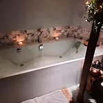 Le Manoir D'ange Bed & Breakfast