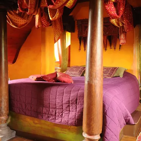 Le Manoir D'ange Bed & Breakfast *